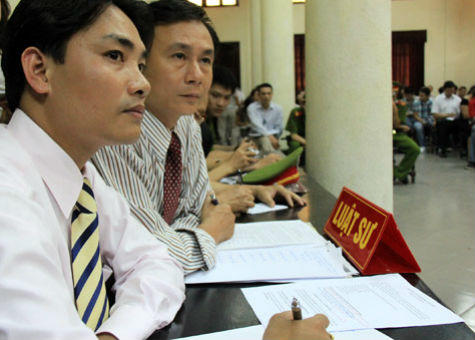 Cần phân cấp quản lý luật sư